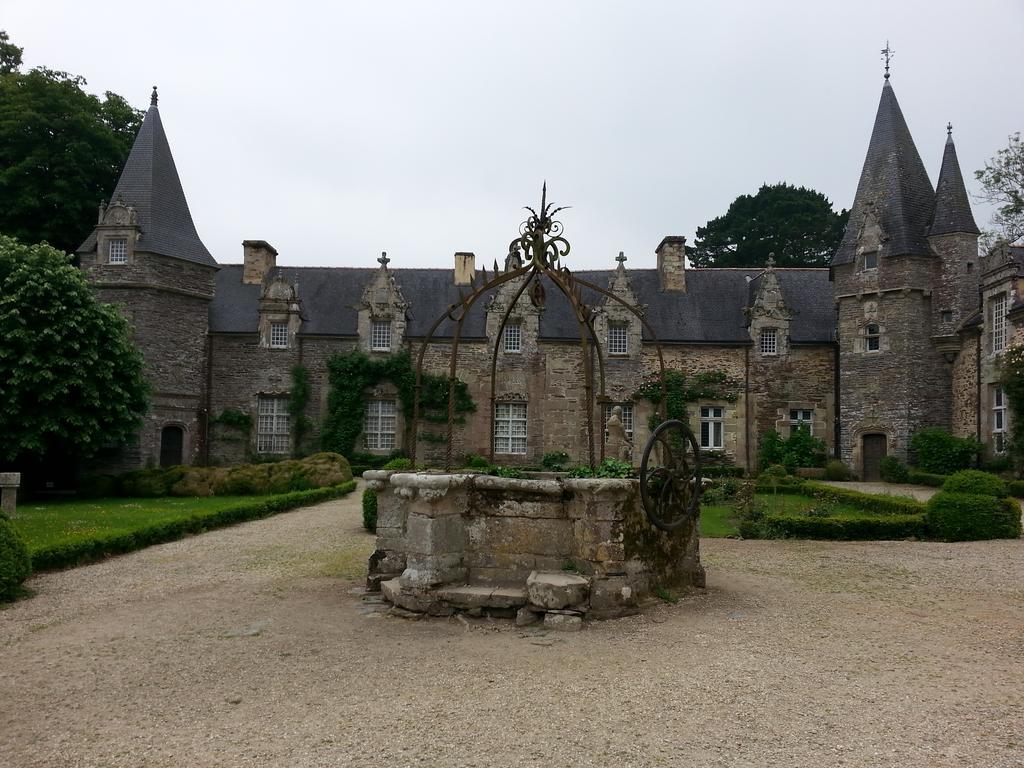 Un Weekend A Rochefort-En-Terre Hotel Exterior foto